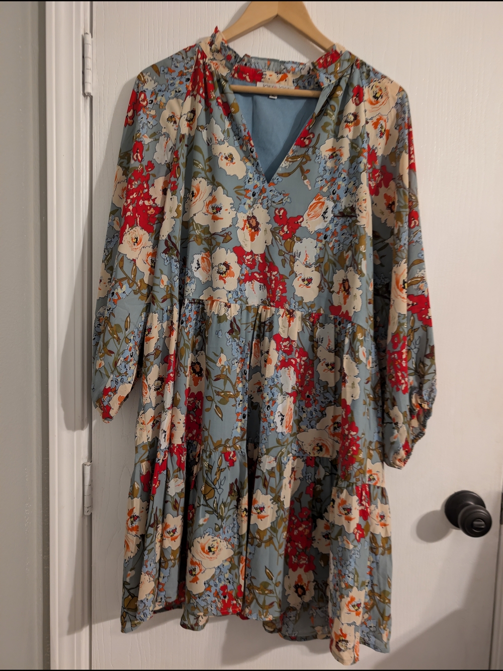Joy Joy Light Blue Floral Scoop Neck Blouse